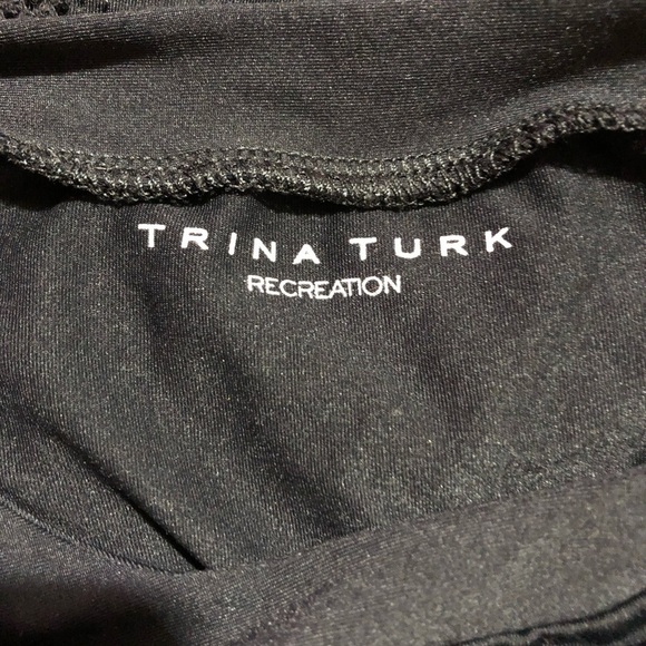 Trina Turk recreation long sleeve top women’s - Picture 3 of 4